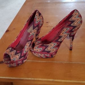 Zigzag print Tall Heels